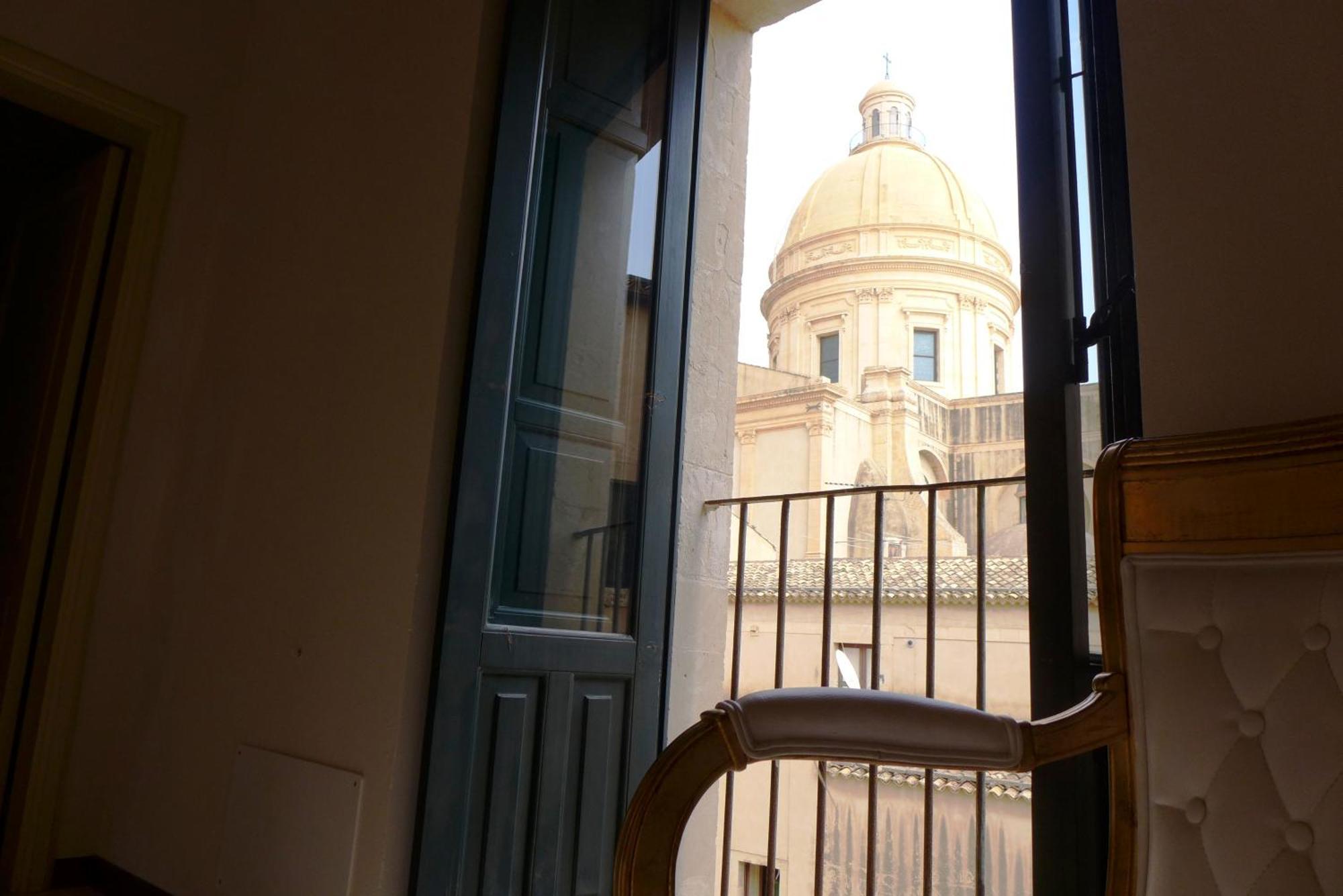 Landolina Palace Hotel Noto Exterior foto